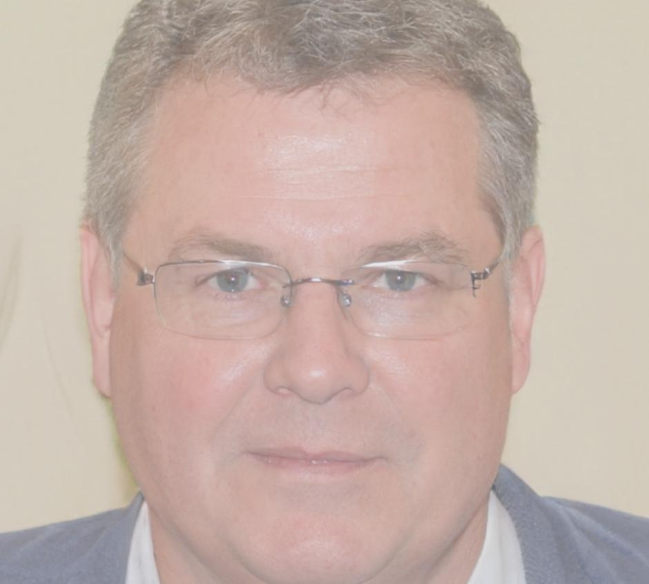 Portretul instructorului principal Mihai Georgescu